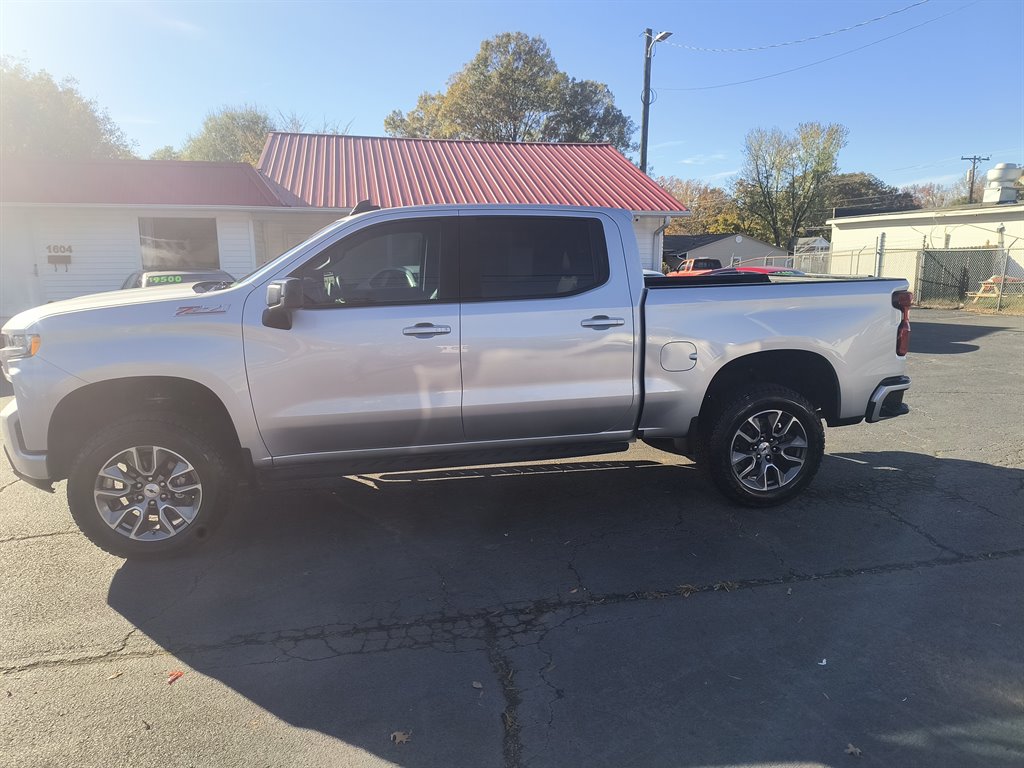 2020 Chevrolet Silverado - $33,999