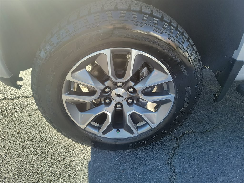 2020 Chevrolet Silverado - $33,999