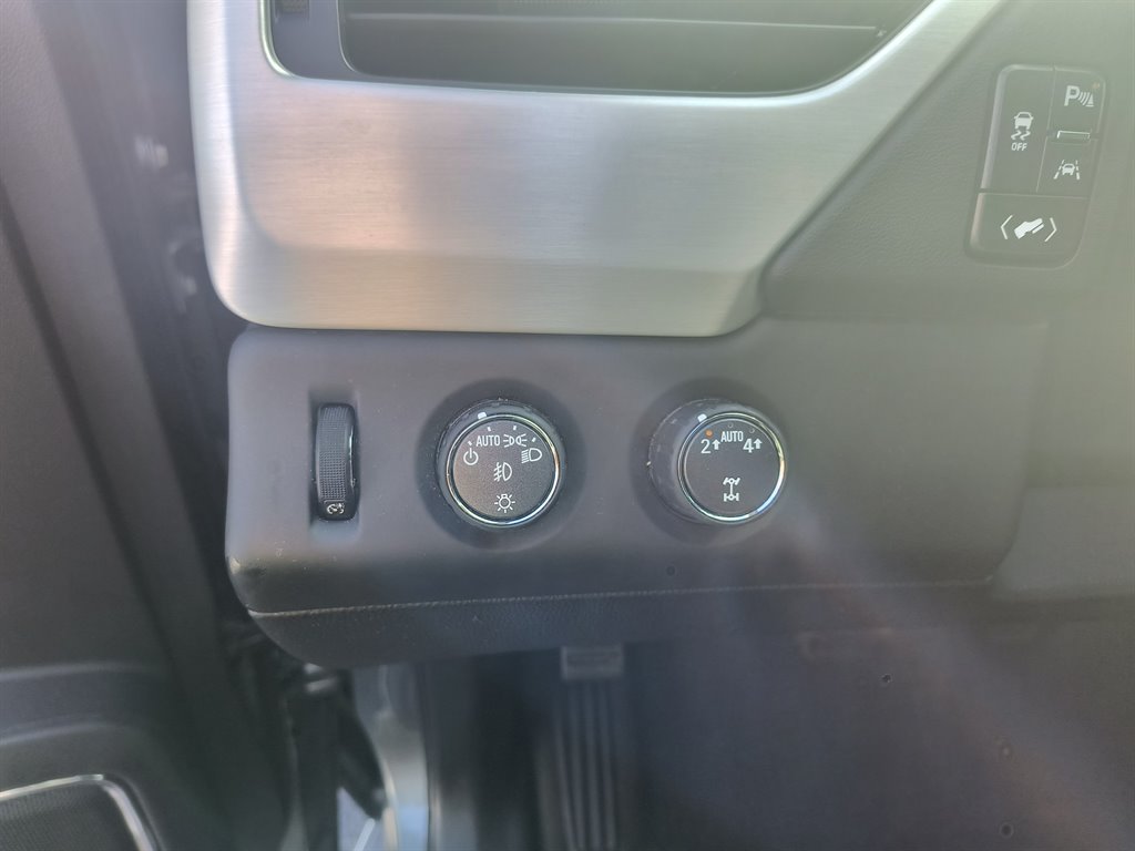 2020 GMC Yukon XL 1500 SLT photo