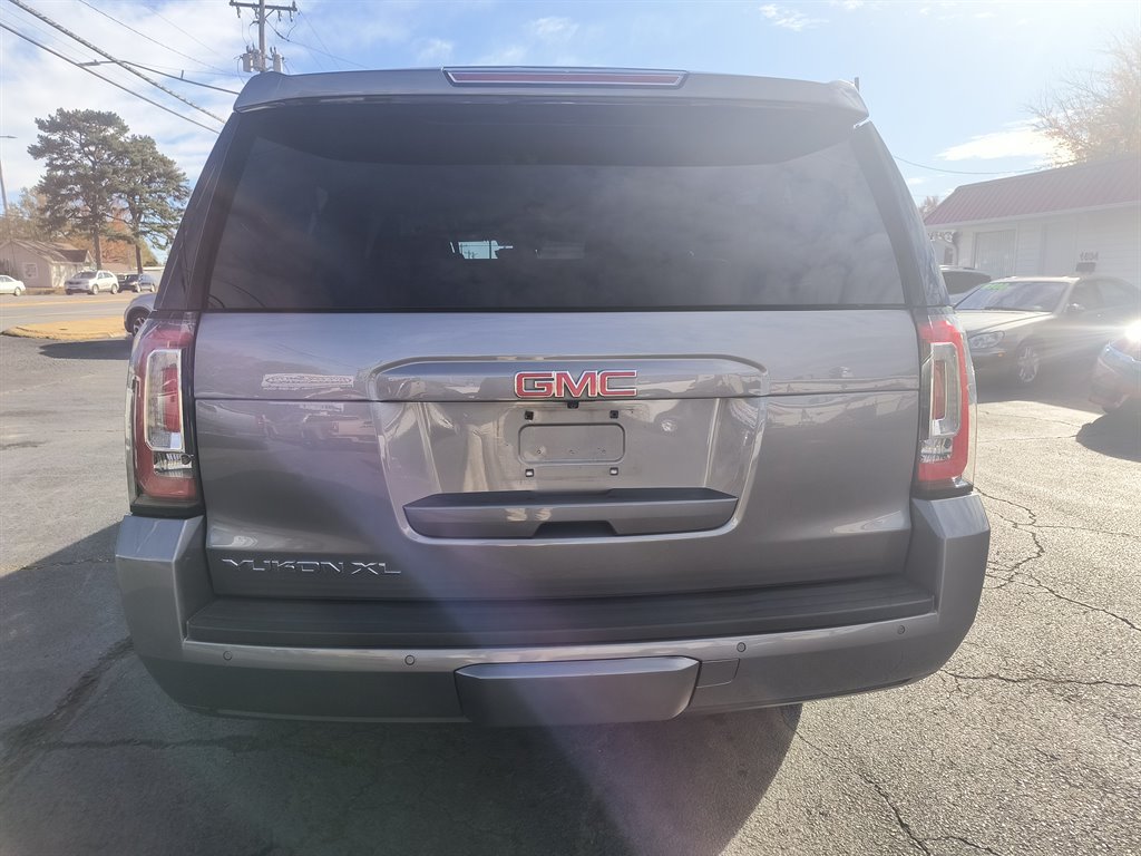 2020 GMC Yukon XL 1500 SLT photo