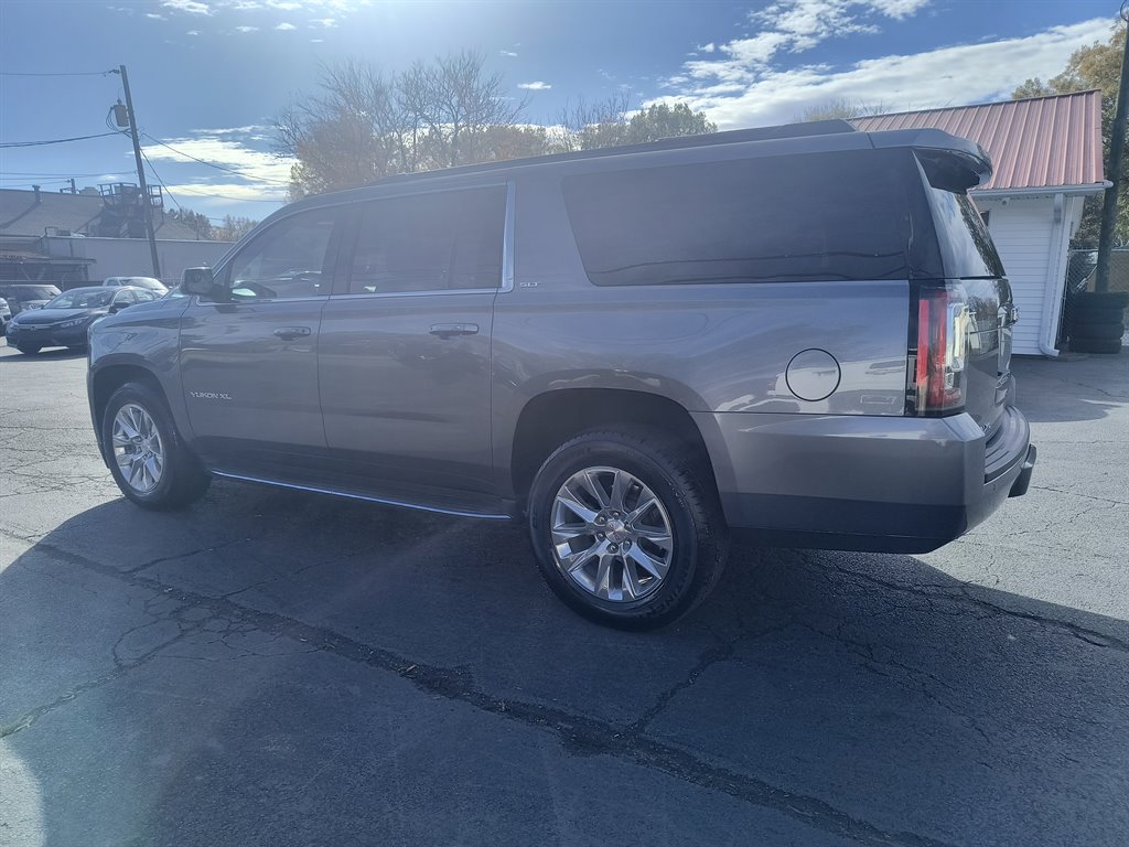 2020 GMC Yukon XL 1500 SLT photo
