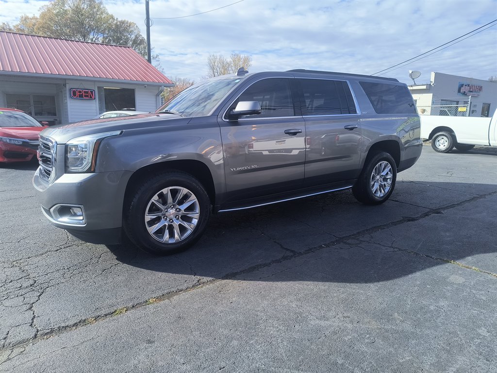 2020 GMC Yukon XL 1500 SLT photo
