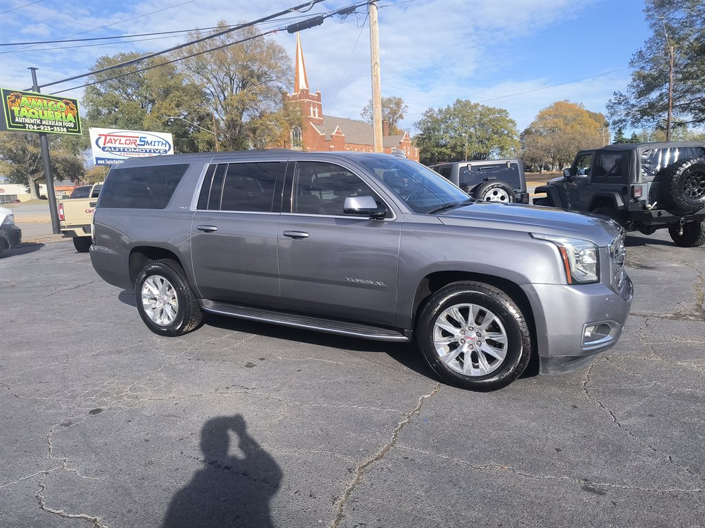 2020 GMC Yukon XL 1500 SLT photo