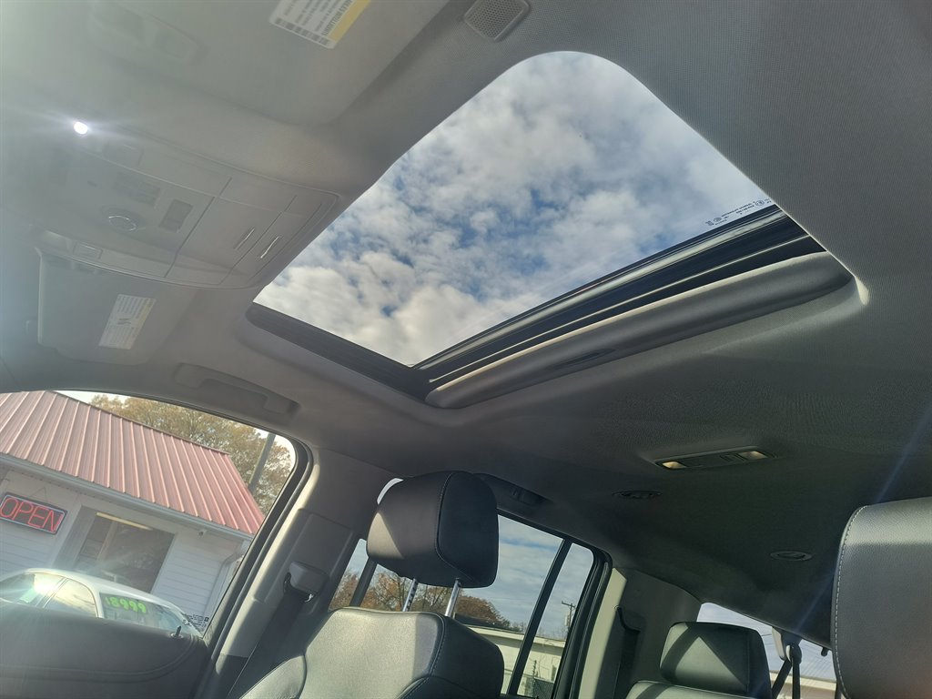 2020 GMC Yukon XL 1500 SLT photo