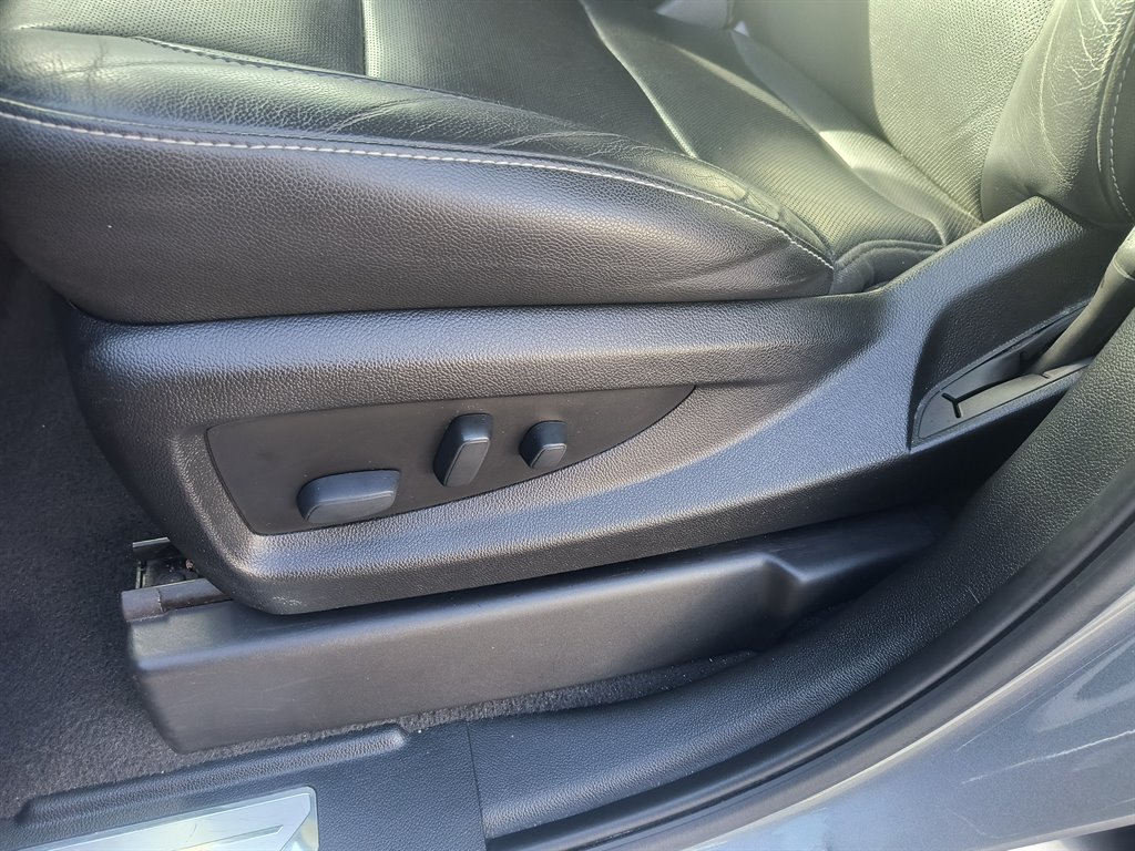 2020 GMC Yukon - $32,999