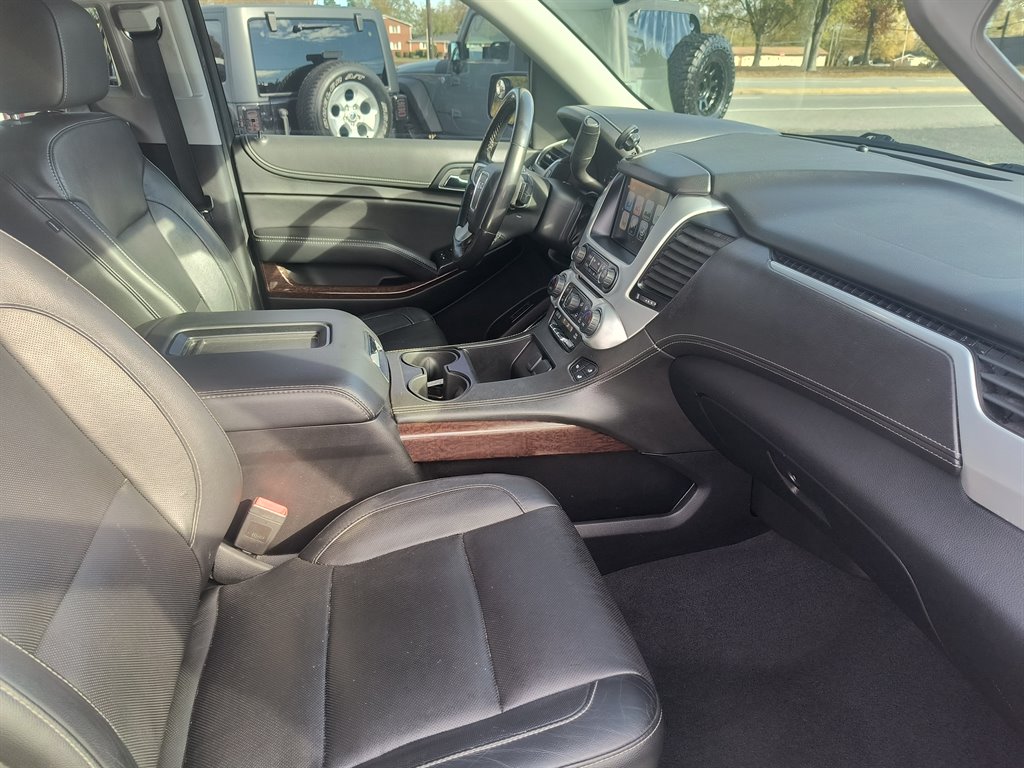 2020 GMC Yukon XL 1500 SLT photo