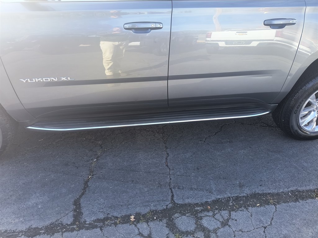 2020 GMC Yukon XL 1500 SLT photo