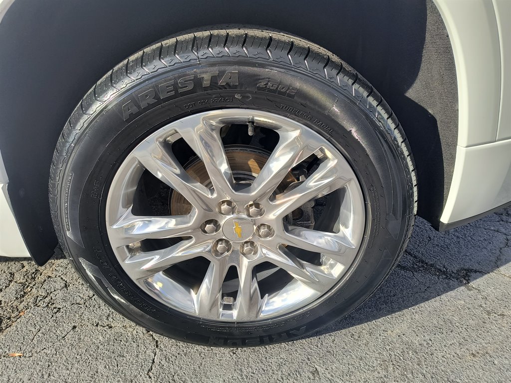 2019 Chevrolet Traverse - $27,900