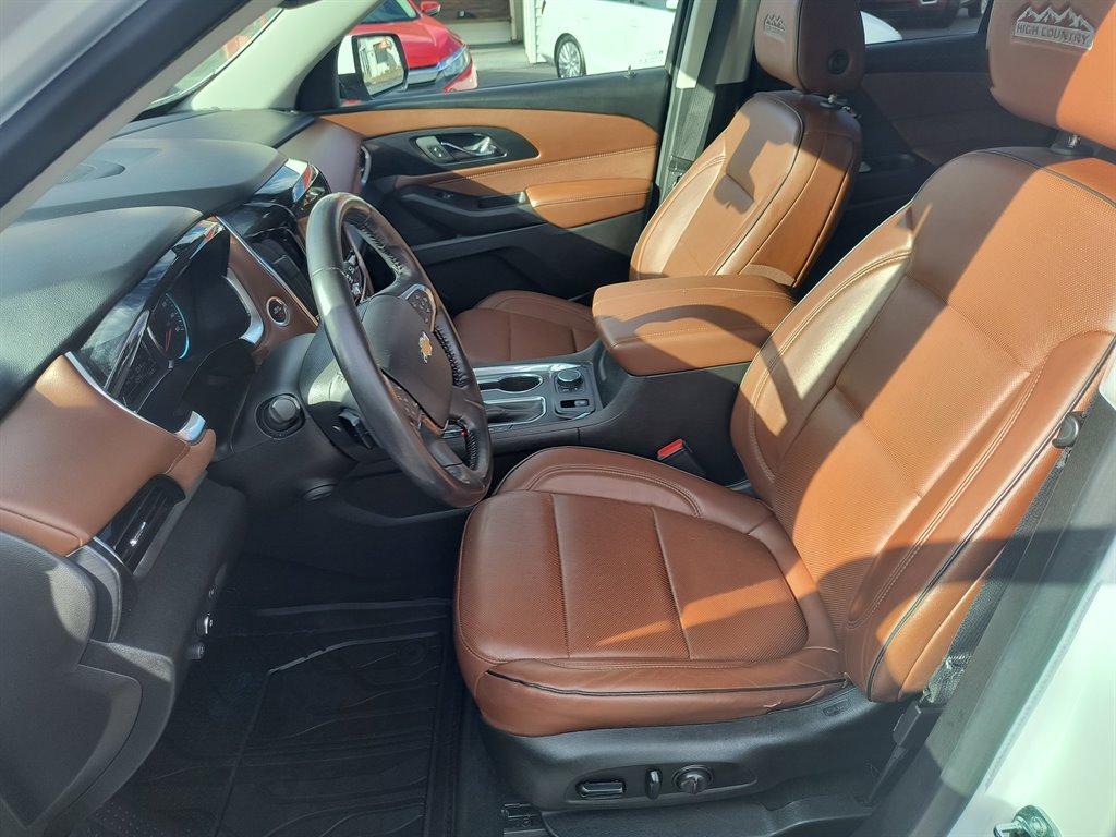 2019 Chevrolet Traverse - $27,900