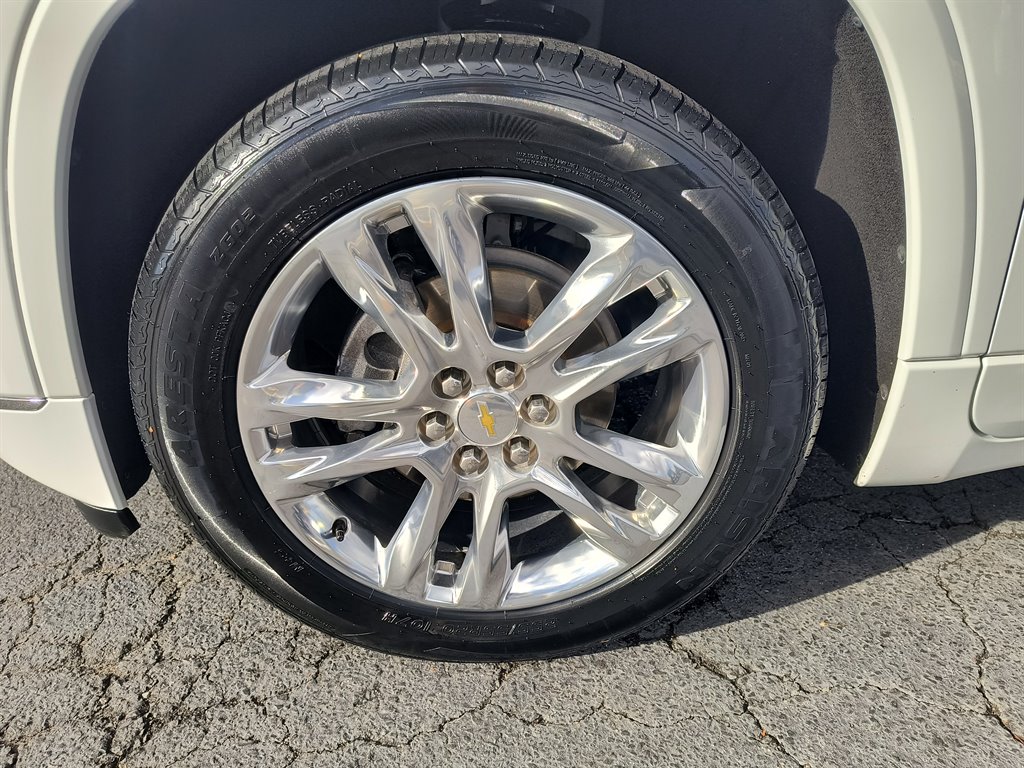 2019 Chevrolet Traverse - $27,900
