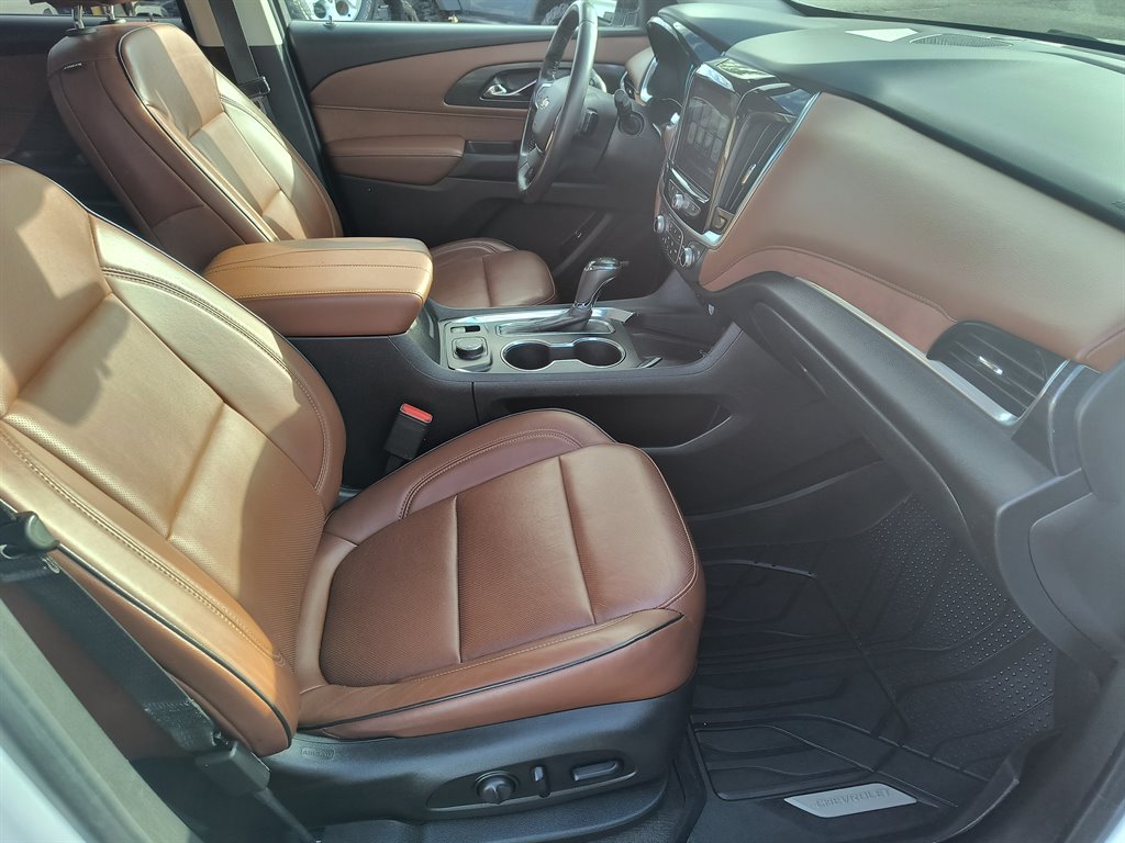 2019 Chevrolet Traverse - $27,900