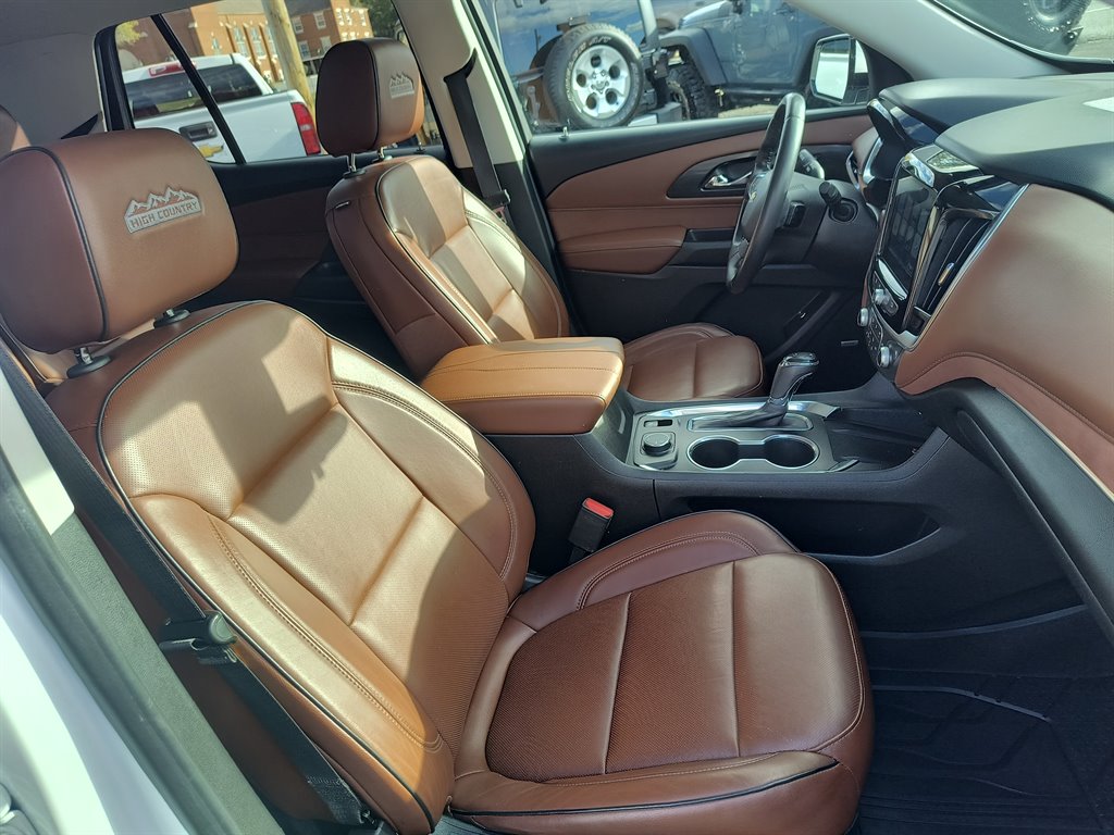 2019 Chevrolet Traverse - $27,900