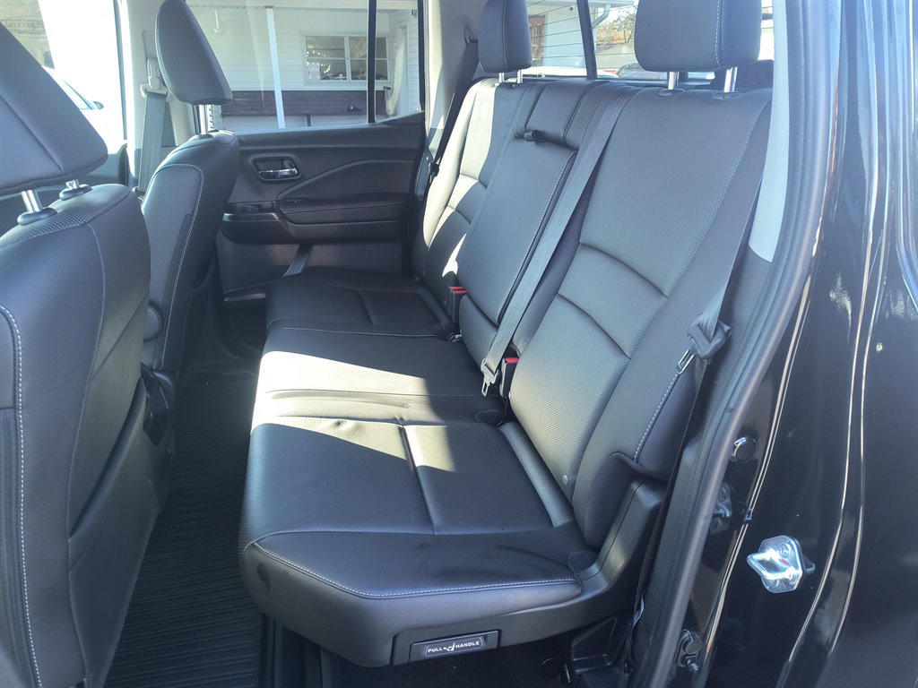 2021 Honda Ridgeline - $30,999