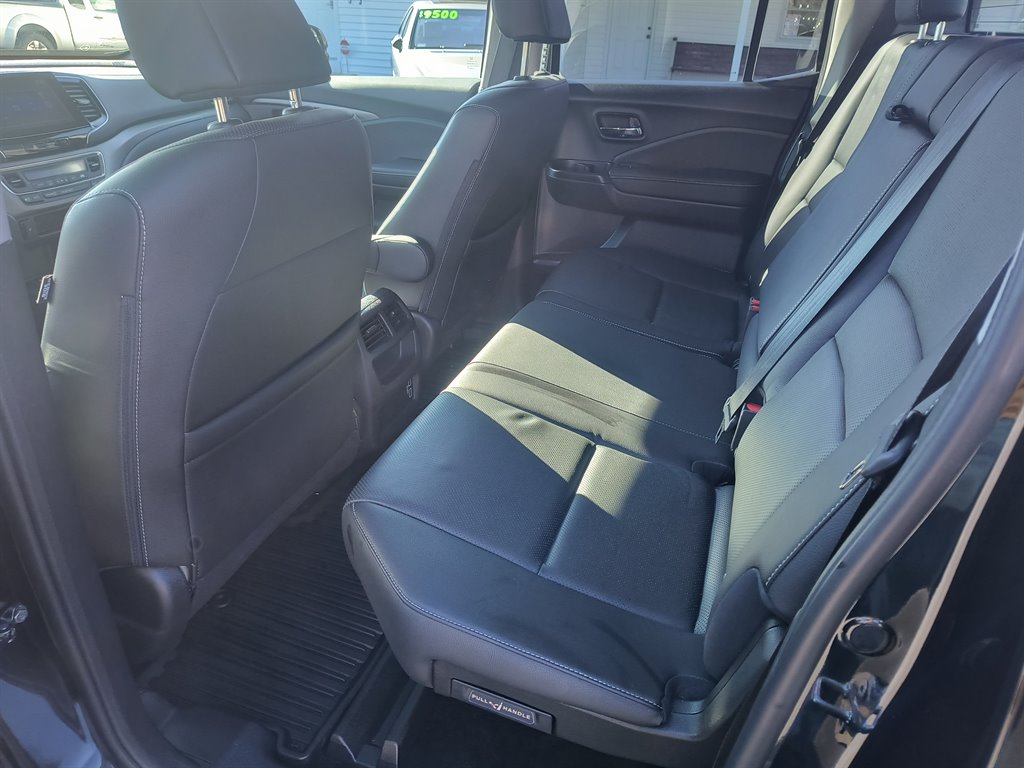 2021 Honda Ridgeline - $30,999