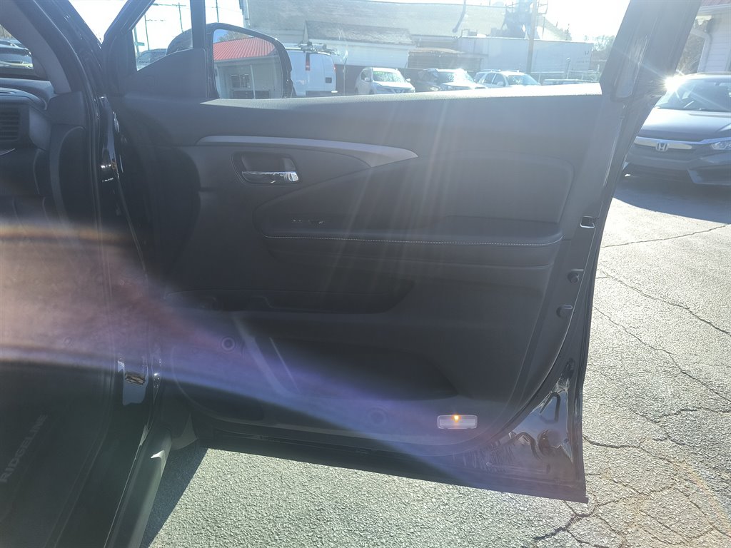 2021 Honda Ridgeline - $30,999