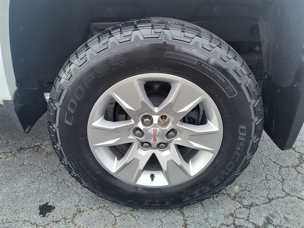 2016 GMC Canyon - $19,999