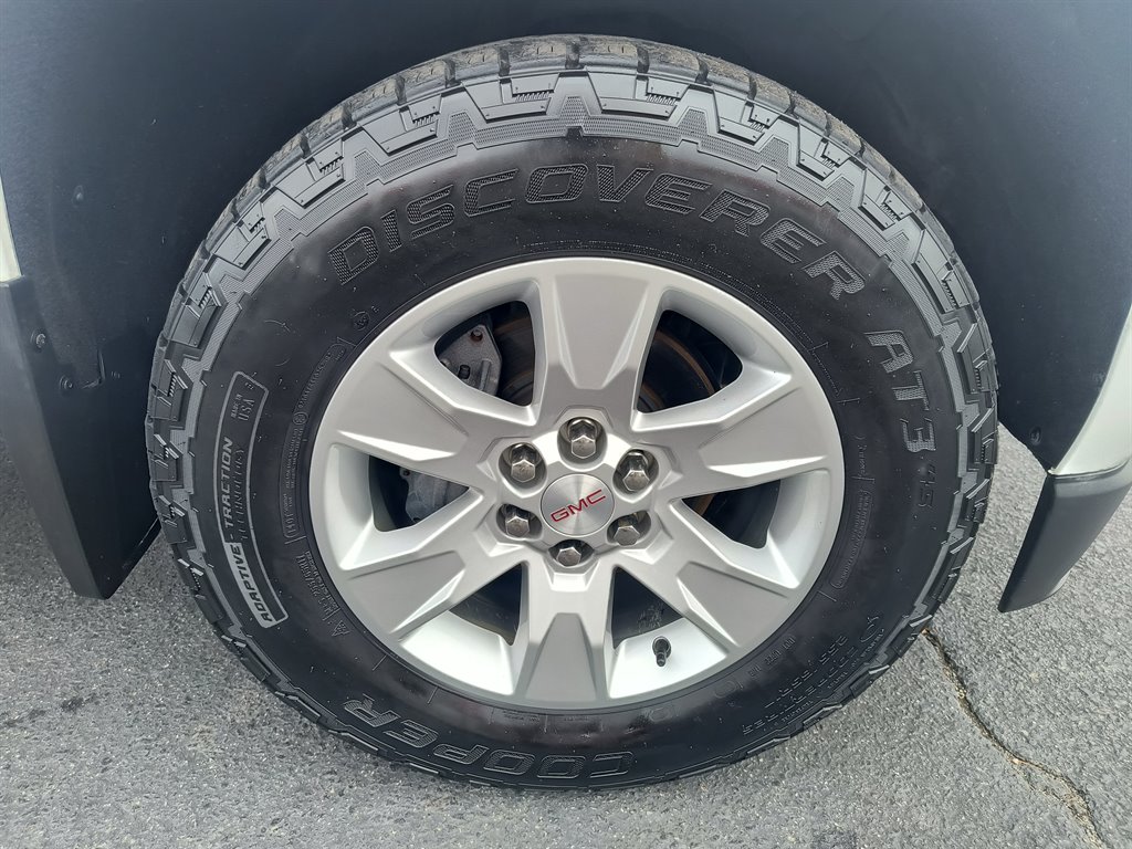 2016 GMC Canyon - $19,999