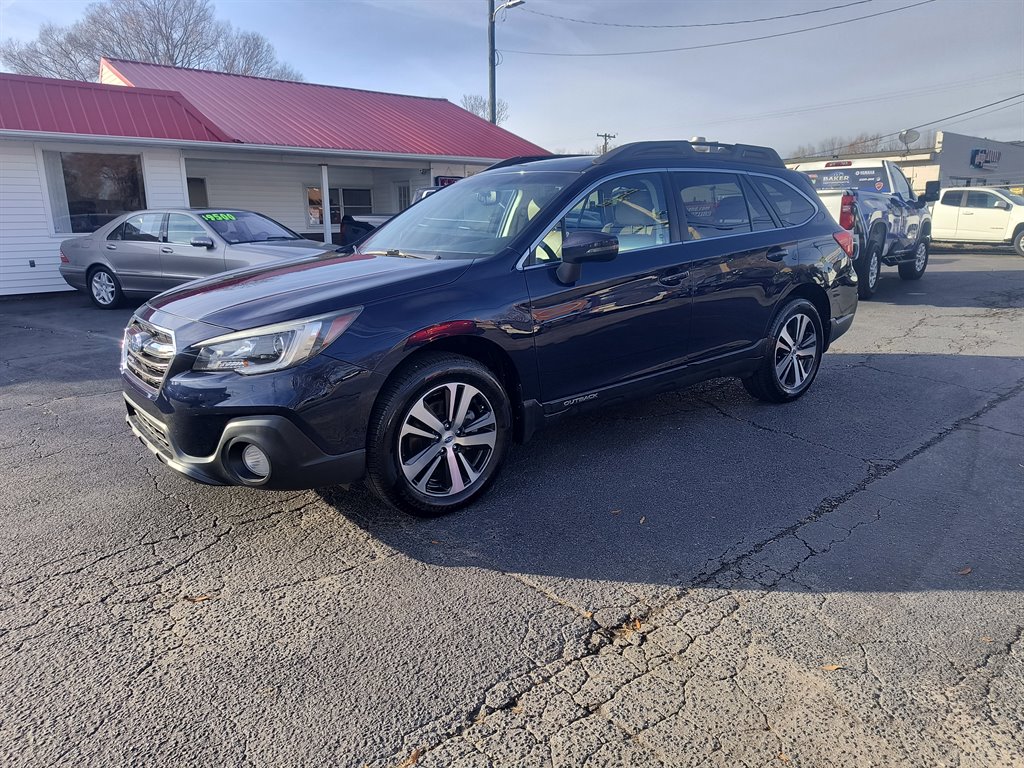 2018 Subaru Outback - $13,999