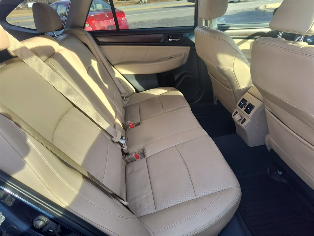 2018 Subaru Outback - $13,999