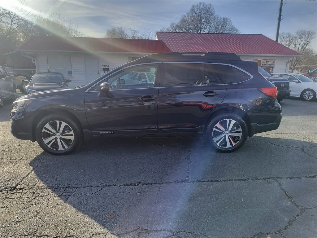 2018 Subaru Outback - $13,999
