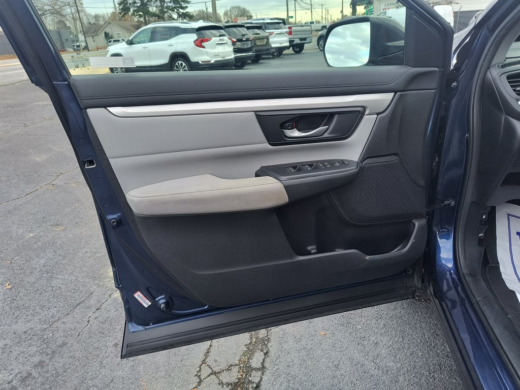 2019 Honda CR-V - $18,900