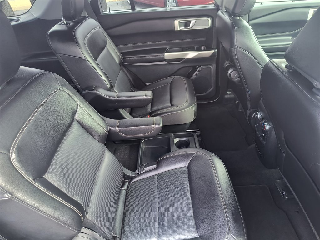 2021 Ford Explorer - $27,999