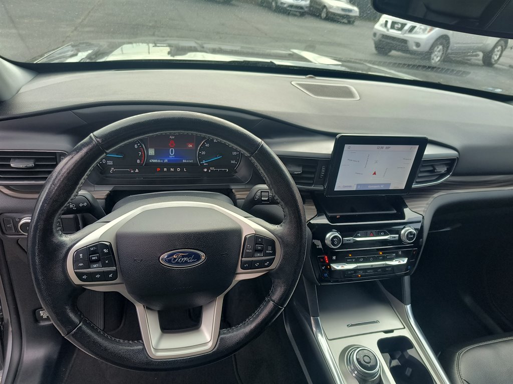 2021 Ford Explorer - $27,999