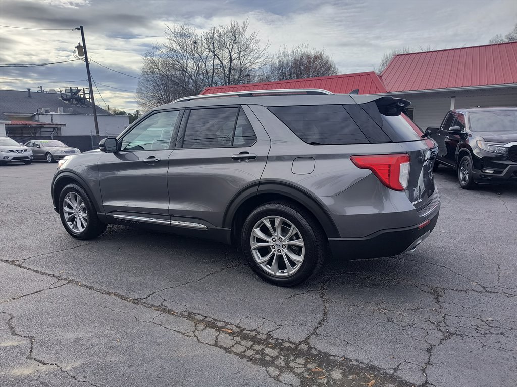 2021 Ford Explorer - $27,999