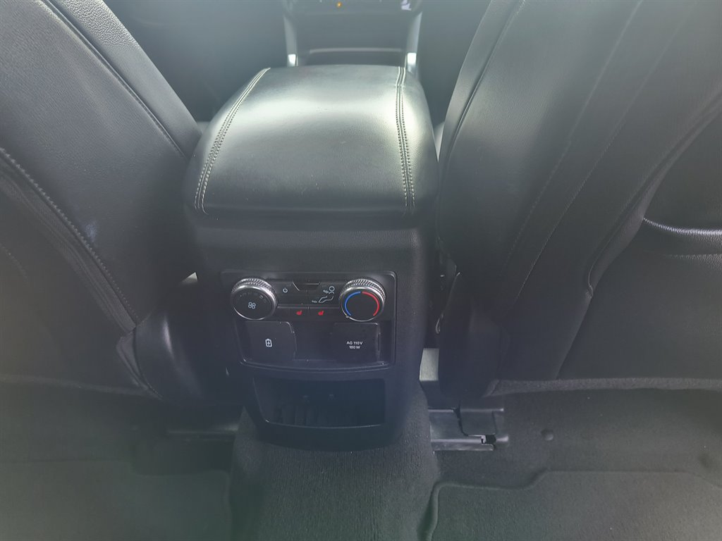 2021 Ford Explorer - $27,999