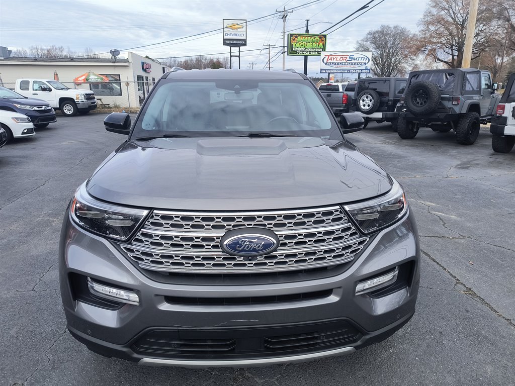 2021 Ford Explorer - $27,999