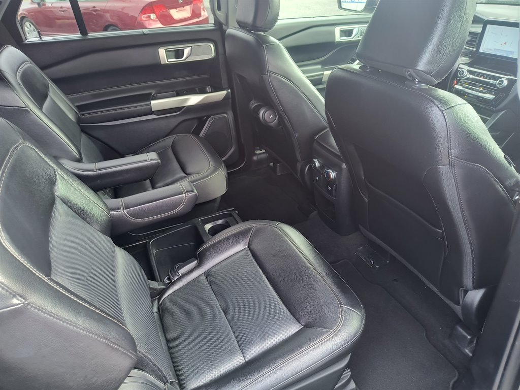 2021 Ford Explorer - $27,999