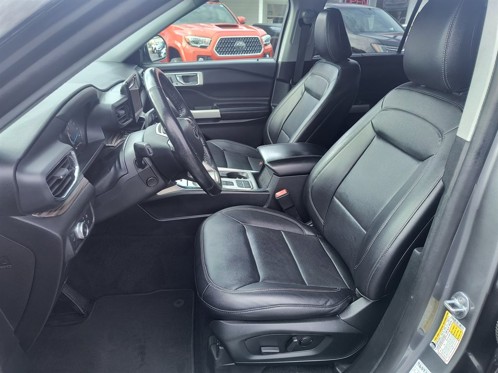 2021 Ford Explorer - $27,999
