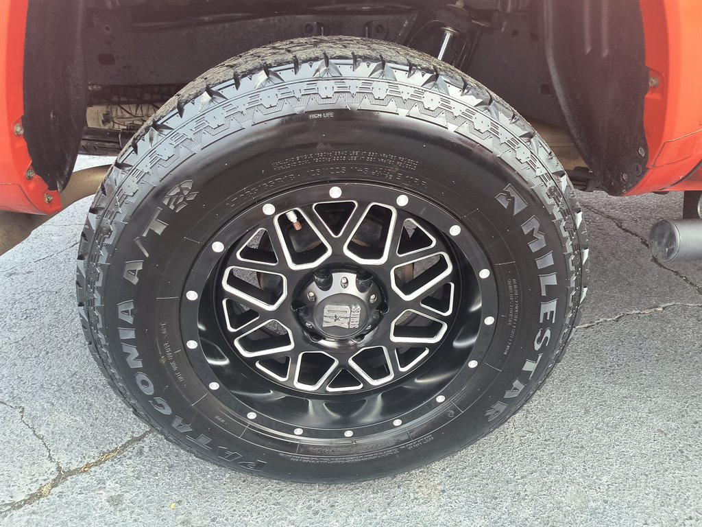 2018 Toyota Tacoma - $26,999