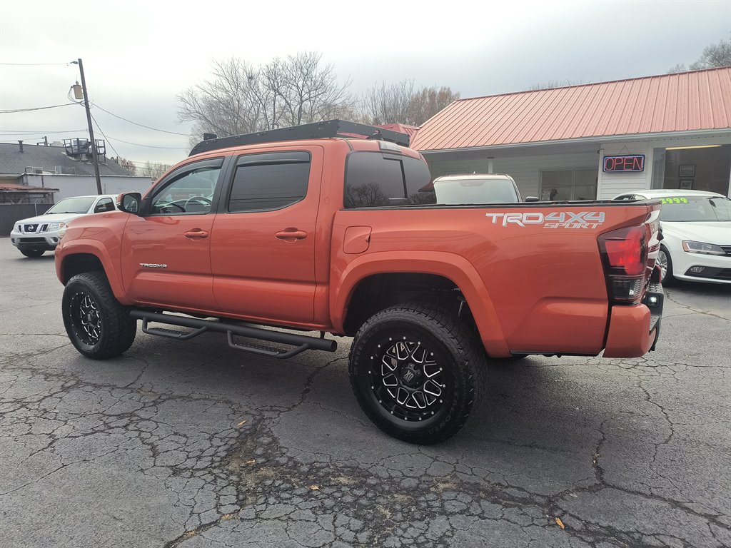 2018 Toyota Tacoma - $26,999