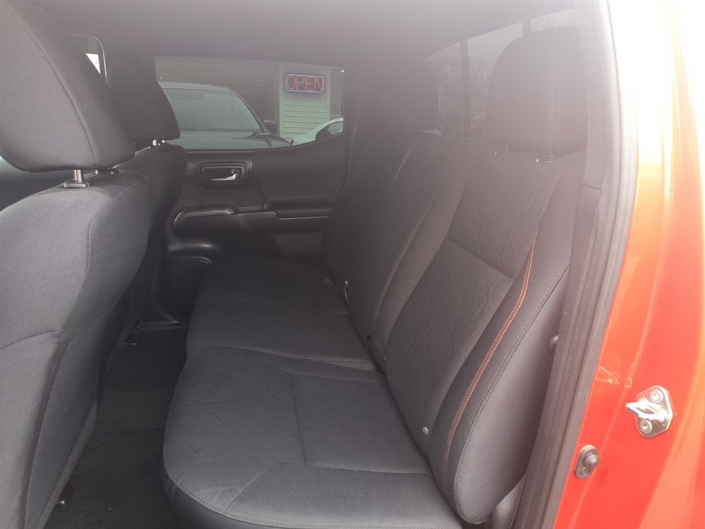 2018 Toyota Tacoma - $26,999