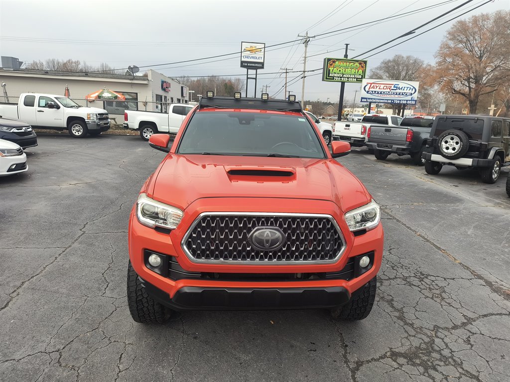 2018 Toyota Tacoma - $26,999