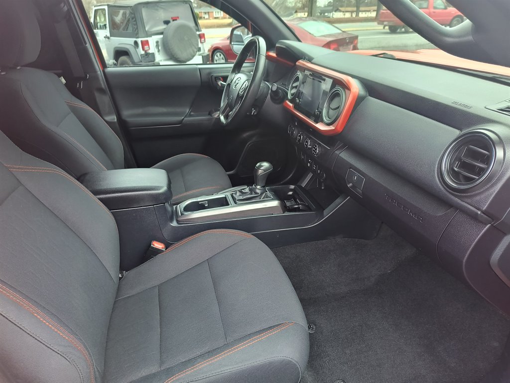 2018 Toyota Tacoma - $26,999