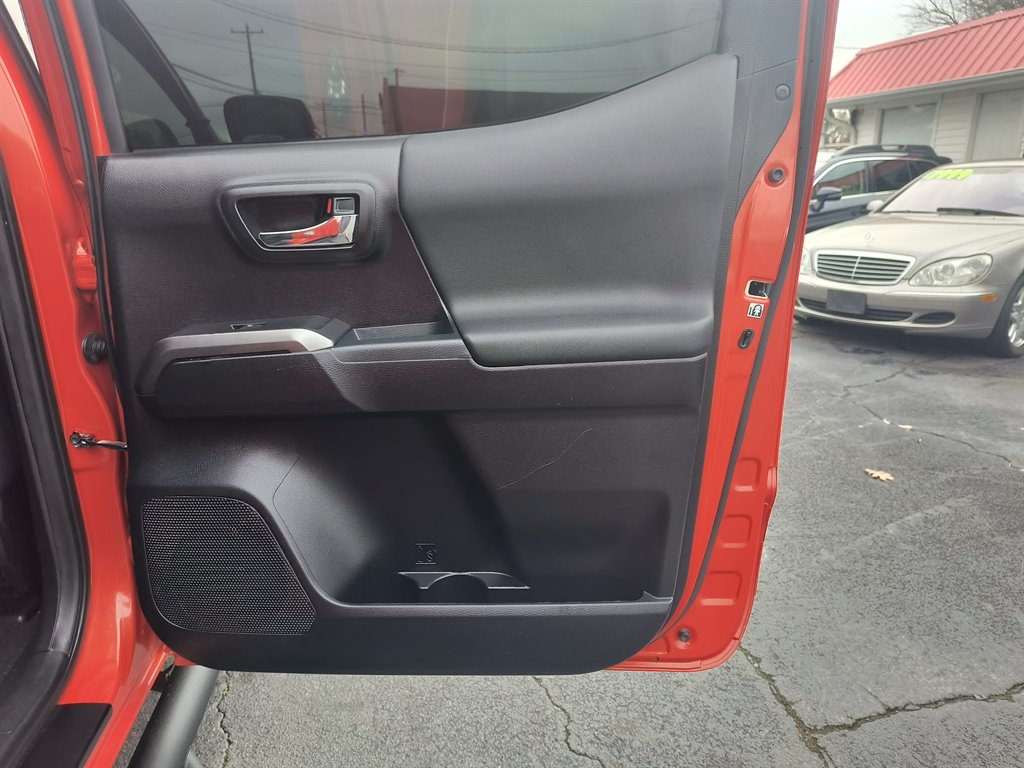 2018 Toyota Tacoma - $26,999