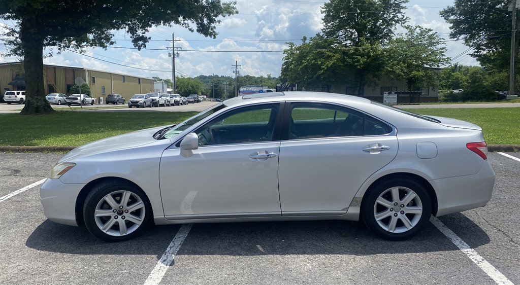 2007 Lexus ES - $8,000