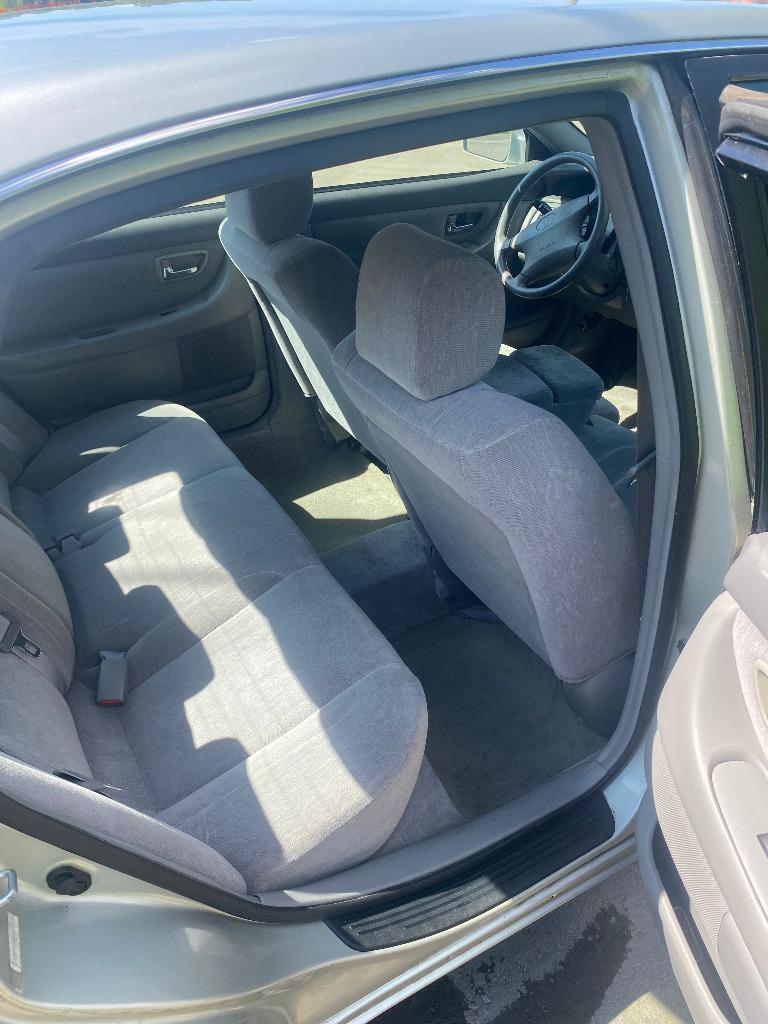 2000 Toyota Avalon - $5,000