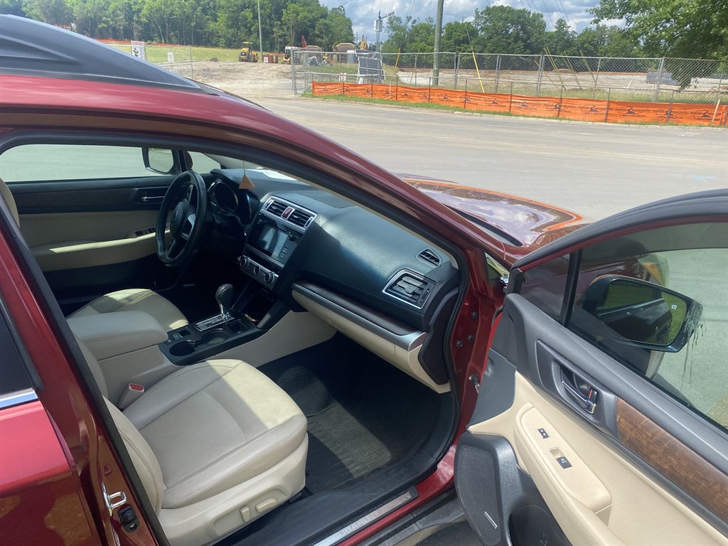 2016 Subaru Outback - $11,000