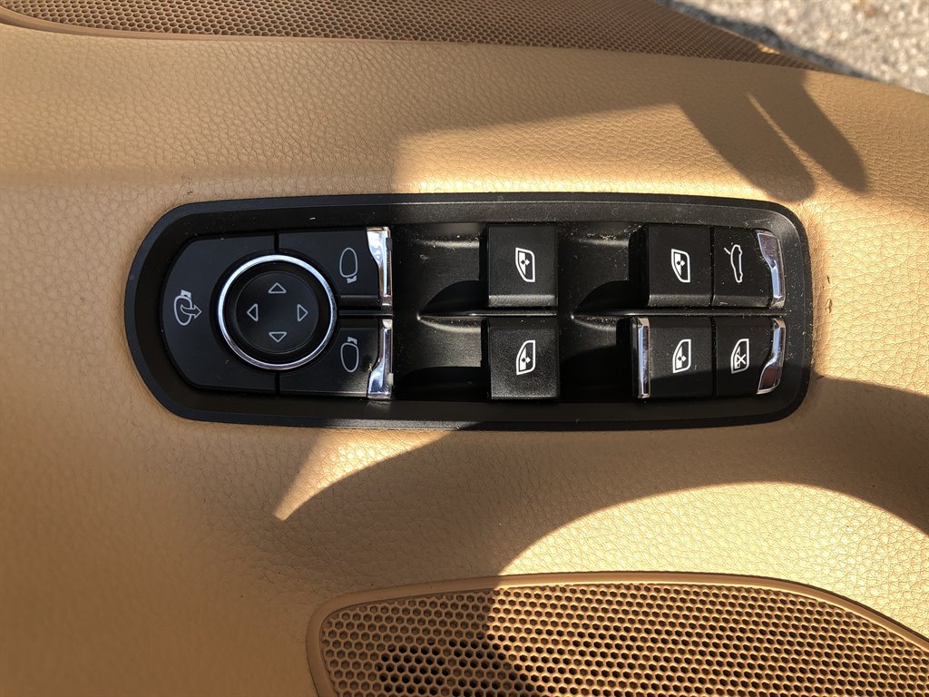 2012 Porsche Panamera photo