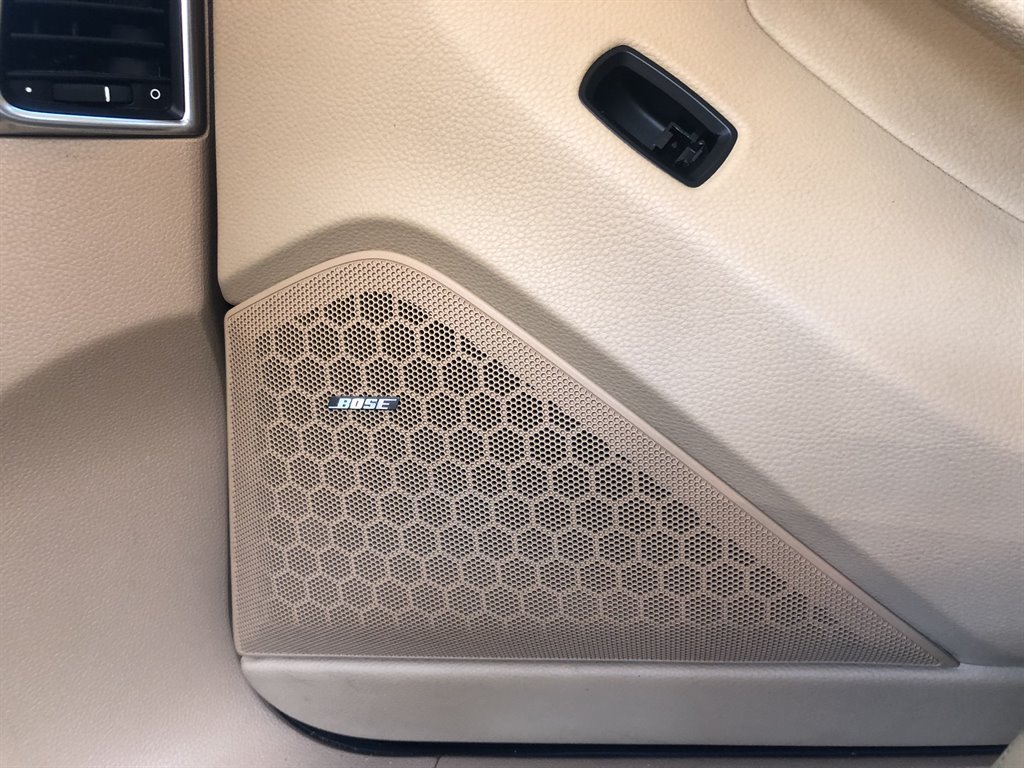 2012 Porsche Panamera photo