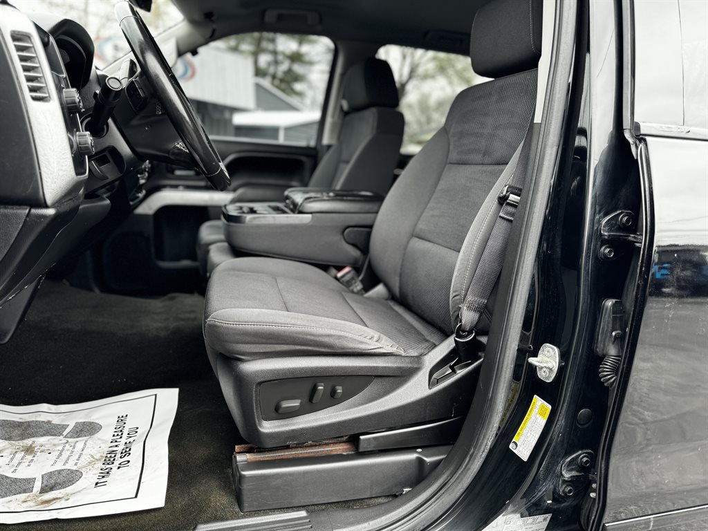 2016 Chevrolet Silverado 1500 LT photo