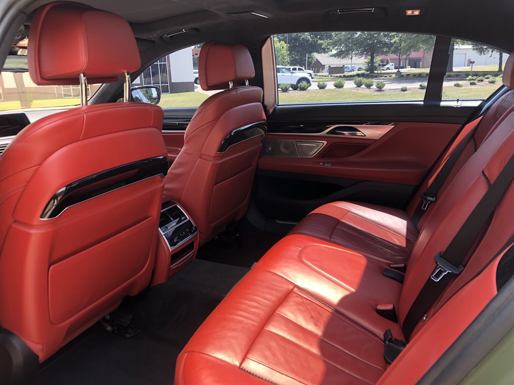 2018 BMW 7-Series 740xe photo