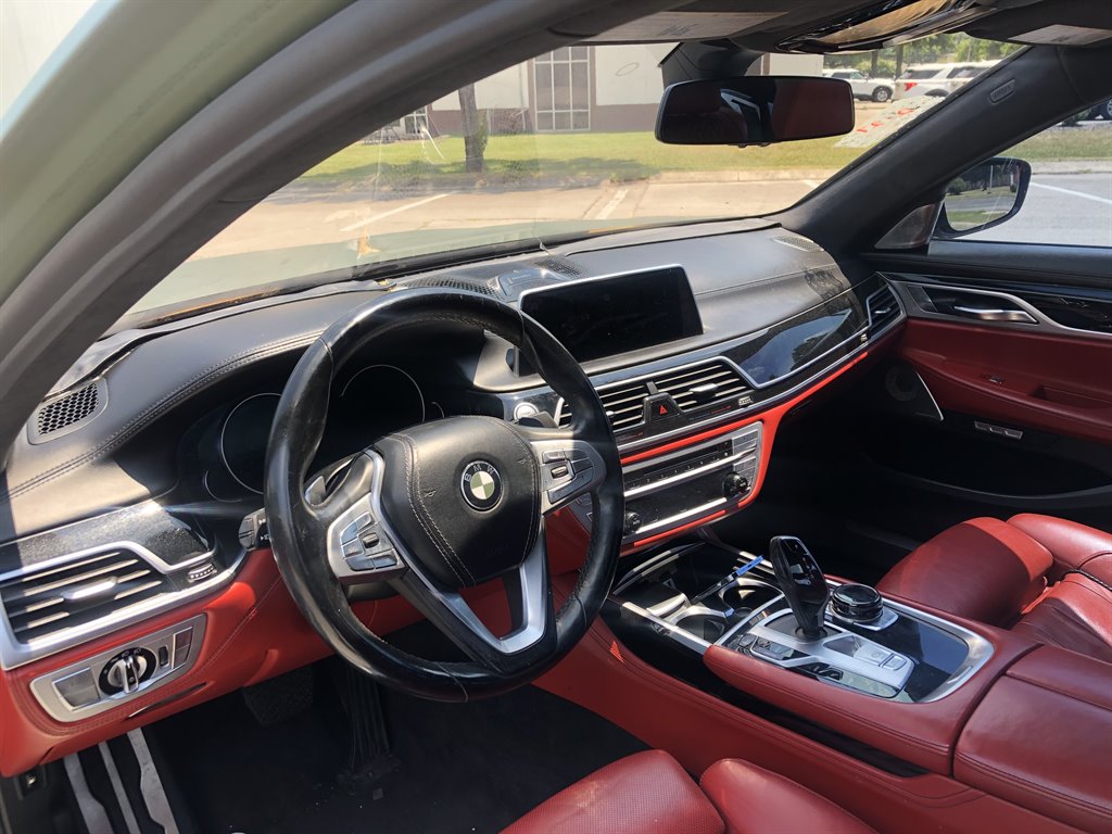 2018 BMW 7-Series 740xe photo