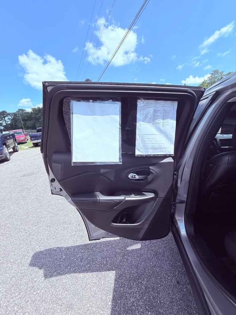 2019 Jeep Cherokee