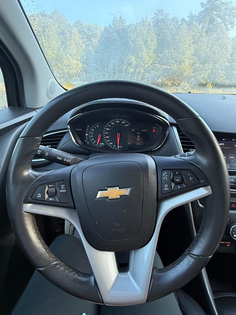 2022 Chevrolet Trax - $11,375