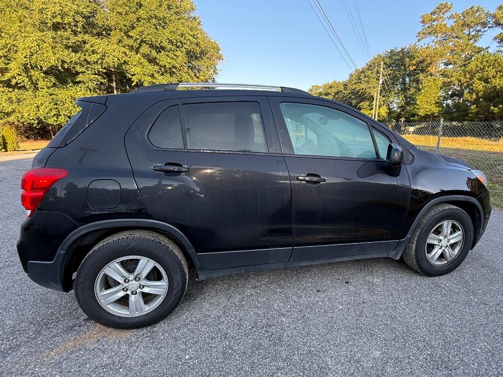 2022 Chevrolet Trax - $11,375