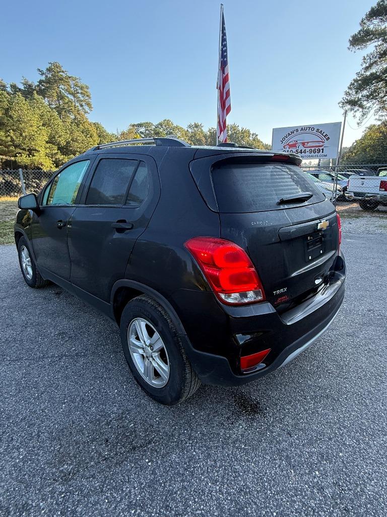 2022 Chevrolet Trax - $11,375